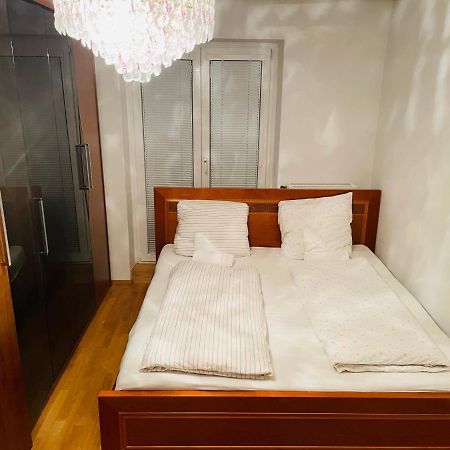 Room In City Center Near U6,U3 And Westbahnhof Vienna Exterior photo